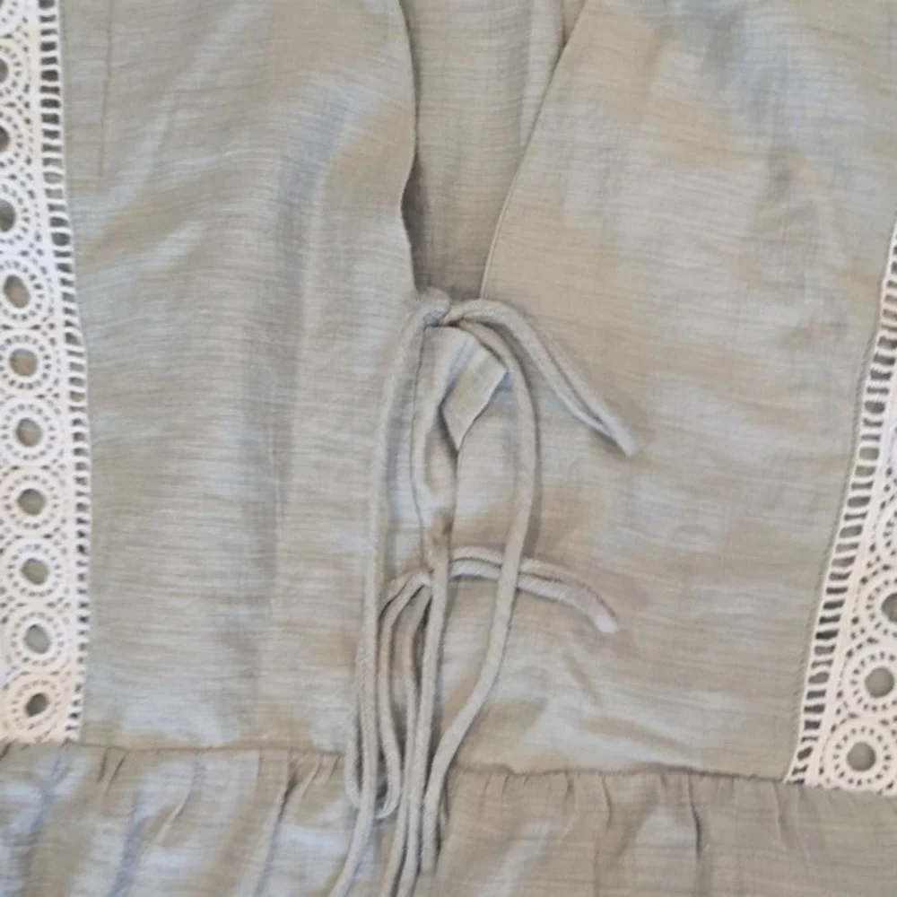 Zara Sage Green Eyelet Lace Tiered Mini Dress Tie Front Boho‎ Babydoll XS